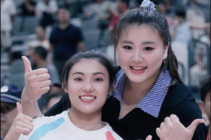 百家乐玩法-刘禹彤晒照:无论球场内外 要记住时刻都要保持好看