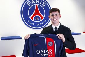 记者:19岁莫斯卡多将随巴黎出战世俱杯,球员的未来还不能确定