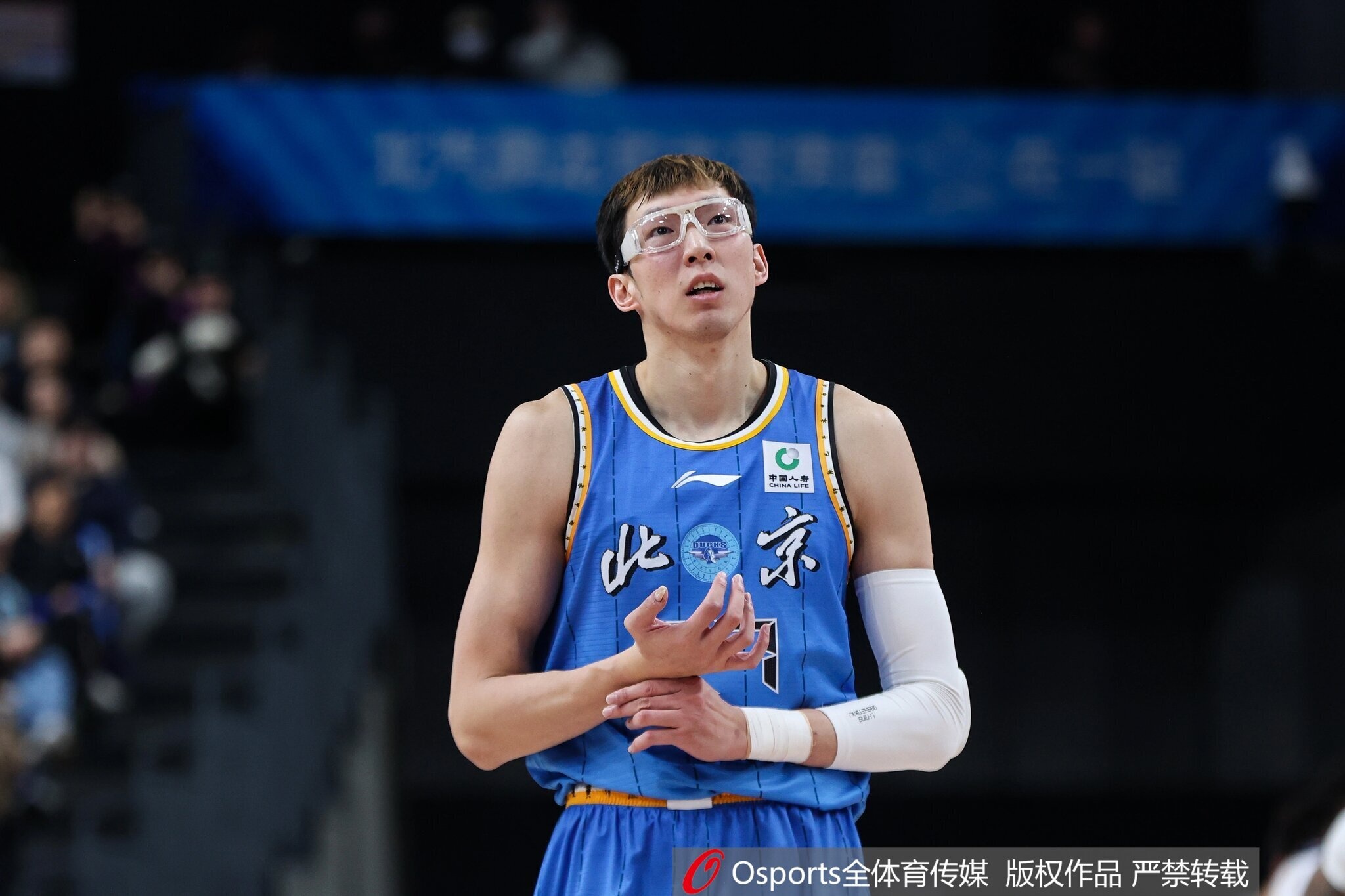 周琦30岁生日!北京官博送祝福:生日快乐🎂新岁继续并肩拼到底