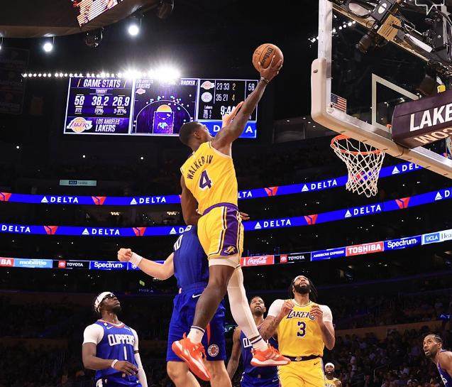 百家乐官网-【现场】洛城怪味德比:湖人困于死穴 快艇令人期待